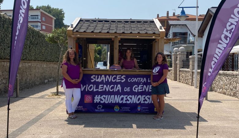 El Ayuntamiento de Suances vuelve a instalar un Punto Violeta en la playa de La Concha