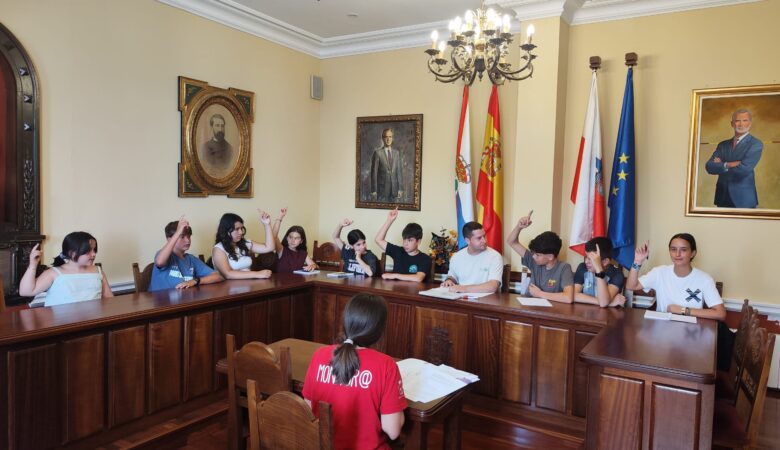 El CÍAS aprueba por unanimidad la candidatura de Suances al reconocimiento de Ciudad Amiga de la Infancia